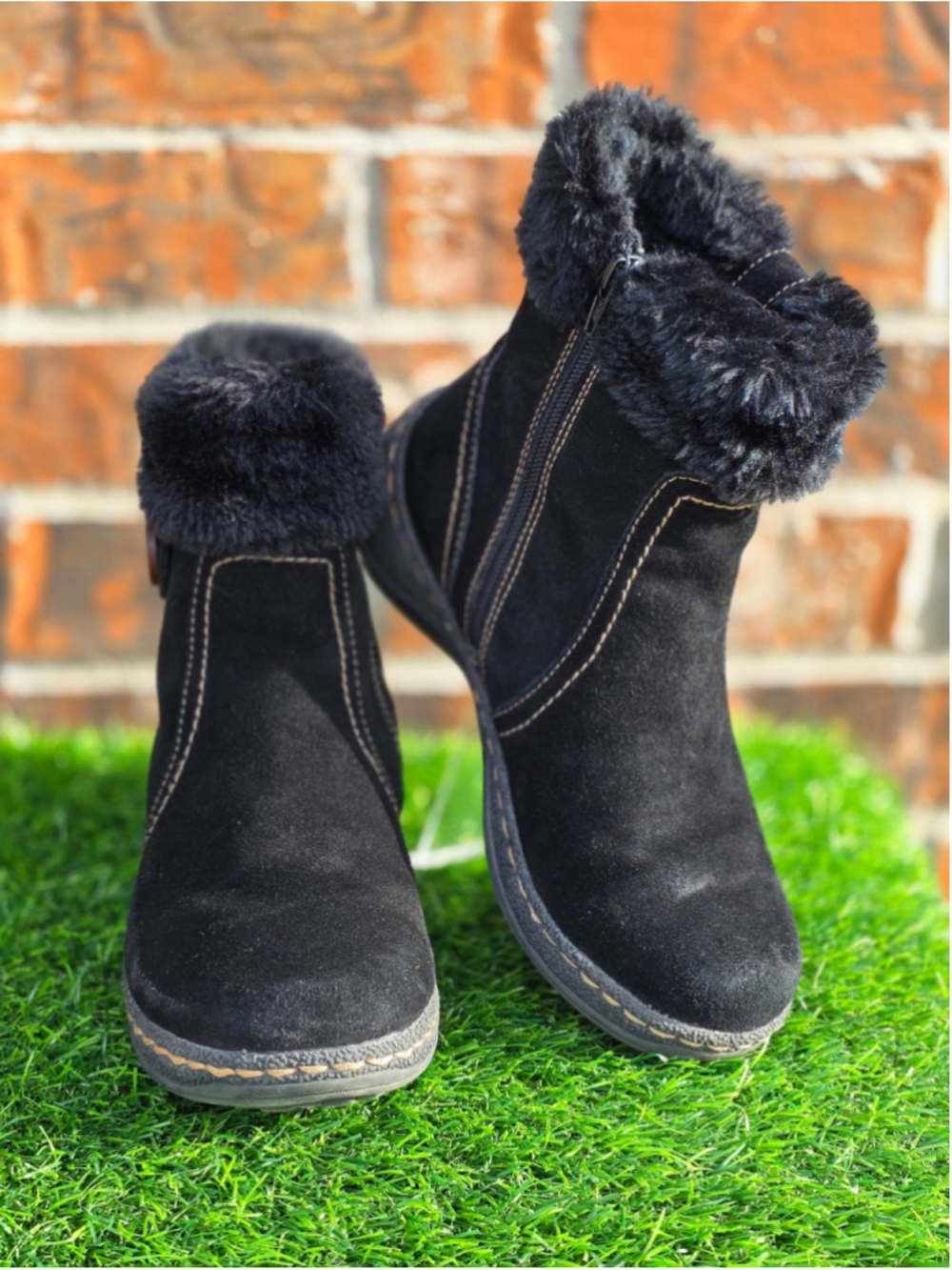 Baretraps Black Faux Fur Lined Ankle Booties Women’s Size 8